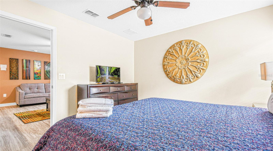 DAVENPORT, Florida 33896, 8 Bedrooms Bedrooms, ,5 BathroomsBathrooms,Residential,For Sale,SHADOW MOUNTAIN,0,MFRO6405241