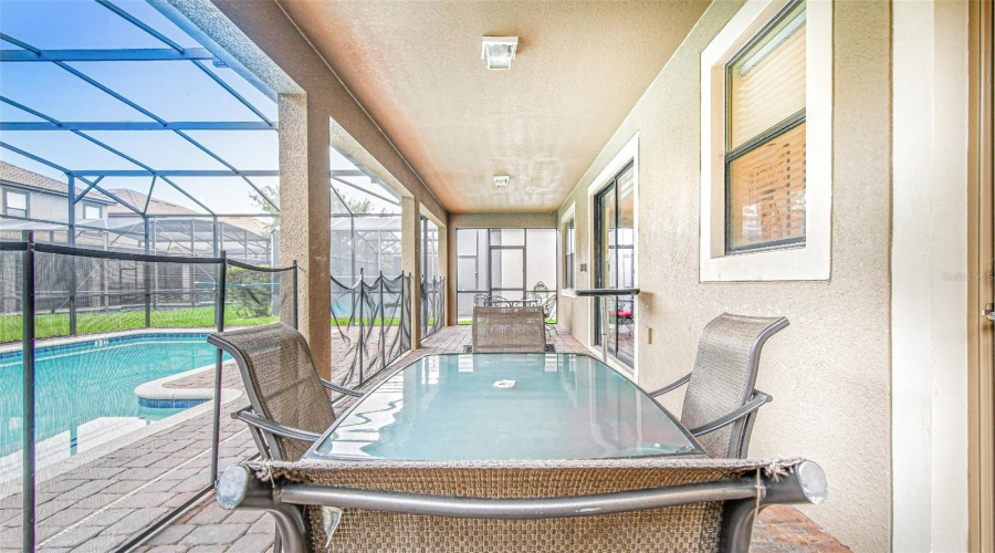 DAVENPORT, Florida 33896, 8 Bedrooms Bedrooms, ,5 BathroomsBathrooms,Residential,For Sale,SHADOW MOUNTAIN,0,MFRO6405241