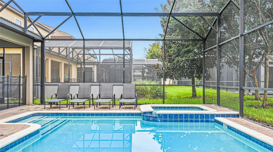 DAVENPORT, Florida 33896, 8 Bedrooms Bedrooms, ,5 BathroomsBathrooms,Residential,For Sale,SHADOW MOUNTAIN,0,MFRO6405241