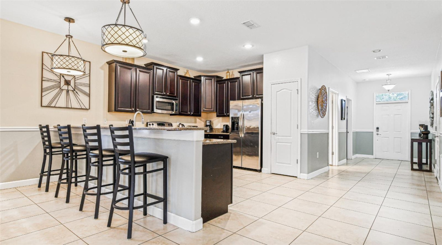 DAVENPORT, Florida 33896, 8 Bedrooms Bedrooms, ,5 BathroomsBathrooms,Residential,For Sale,SHADOW MOUNTAIN,0,MFRO6405241