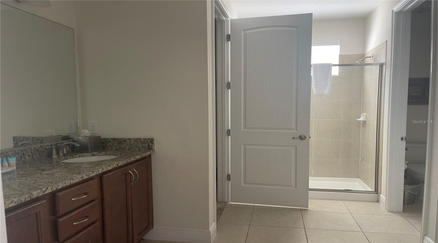 KISSIMMEE, Florida 34747, 5 Bedrooms Bedrooms, ,5 BathroomsBathrooms,Residential,For Sale,PENDANT,0,MFRO6404820