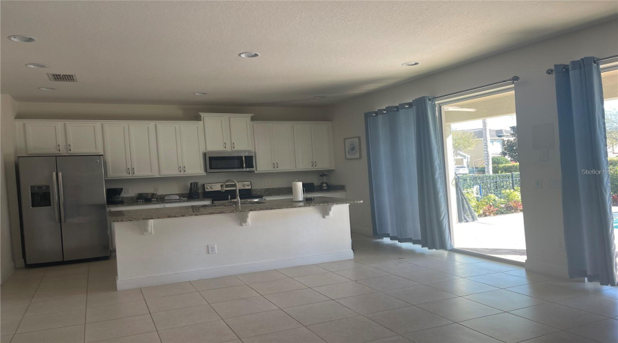 KISSIMMEE, Florida 34747, 5 Bedrooms Bedrooms, ,5 BathroomsBathrooms,Residential,For Sale,PENDANT,0,MFRO6404820
