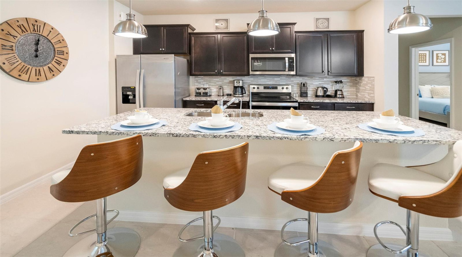 DAVENPORT, Florida 33897, 7 Bedrooms Bedrooms, ,5 BathroomsBathrooms,Residential,For Sale,LILAC,0,MFRO6405274