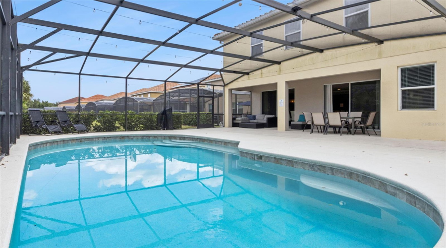 DAVENPORT, Florida 33837, 6 Bedrooms Bedrooms, ,5 BathroomsBathrooms,Residential,For Sale,ACORN,0,MFRS5149133