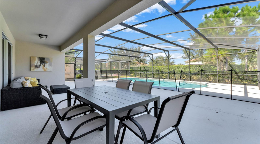 DAVENPORT, Florida 33837, 6 Bedrooms Bedrooms, ,5 BathroomsBathrooms,Residential,For Sale,ACORN,0,MFRS5149133