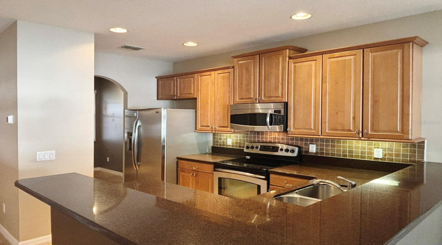 ORLANDO, Florida 32836, 3 Bedrooms Bedrooms, ,2 BathroomsBathrooms,Residential,For Sale,FALLSGROVE,0,MFRS5149314
