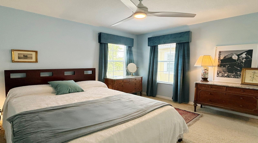 ORLANDO, Florida 32836, 3 Bedrooms Bedrooms, ,2 BathroomsBathrooms,Residential,For Sale,FALLSGROVE,0,MFRS5149314