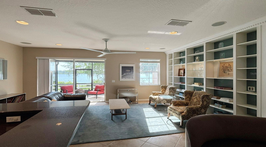 ORLANDO, Florida 32836, 3 Bedrooms Bedrooms, ,2 BathroomsBathrooms,Residential,For Sale,FALLSGROVE,0,MFRS5149314