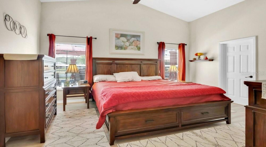 ORLANDO, Florida 32836, 3 Bedrooms Bedrooms, ,2 BathroomsBathrooms,Residential,For Sale,PECKY CYPRESS,0,MFRO6404360