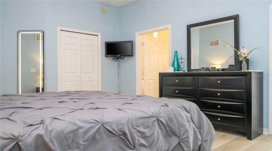 KISSIMMEE, Florida 34747, 2 Bedrooms Bedrooms, ,2 BathroomsBathrooms,Residential,For Sale,PIRATES RETREAT,0,MFRO6404877