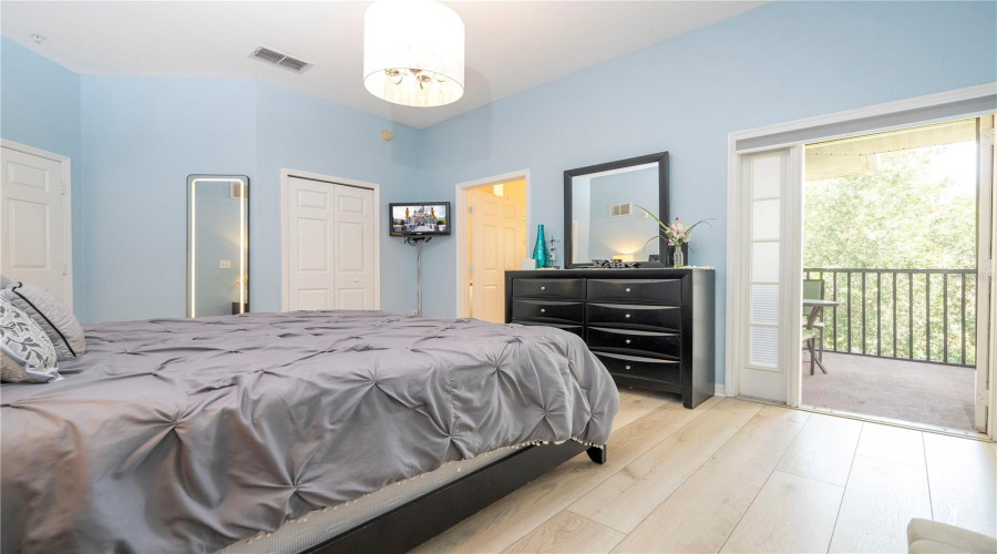 KISSIMMEE, Florida 34747, 2 Bedrooms Bedrooms, ,2 BathroomsBathrooms,Residential,For Sale,PIRATES RETREAT,0,MFRO6404877