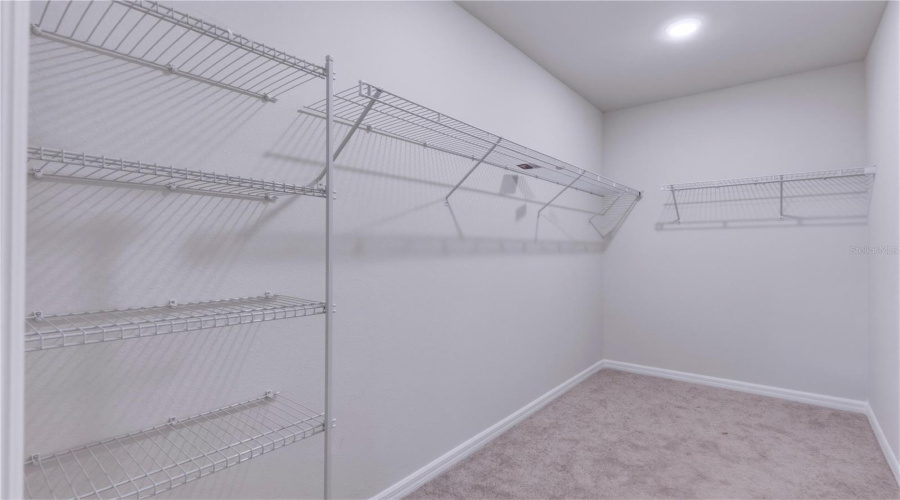 DAVENPORT, Florida 33837, 4 Bedrooms Bedrooms, ,2 BathroomsBathrooms,Residential,For Sale,WEAVER,0,MFRO6405059