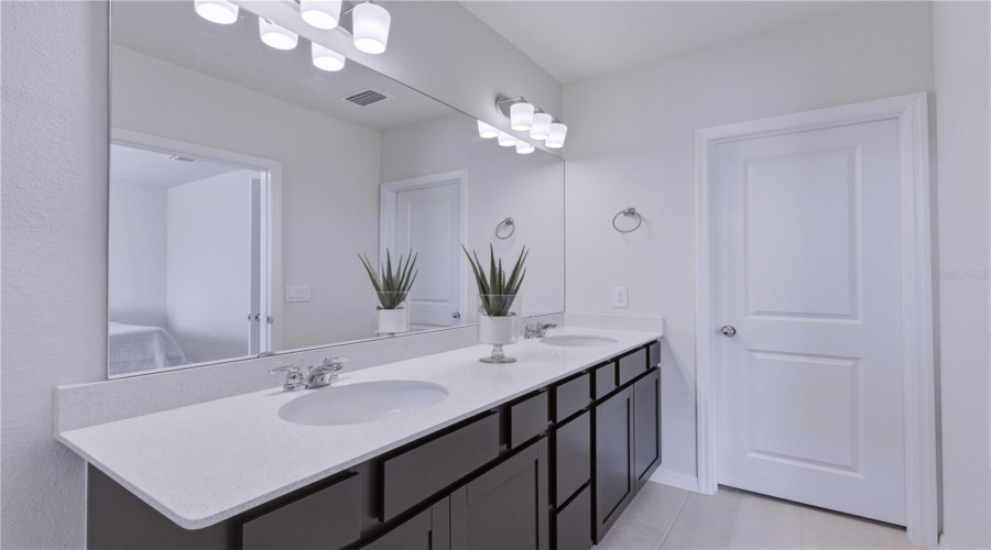 DAVENPORT, Florida 33837, 4 Bedrooms Bedrooms, ,2 BathroomsBathrooms,Residential,For Sale,WEAVER,0,MFRO6405059