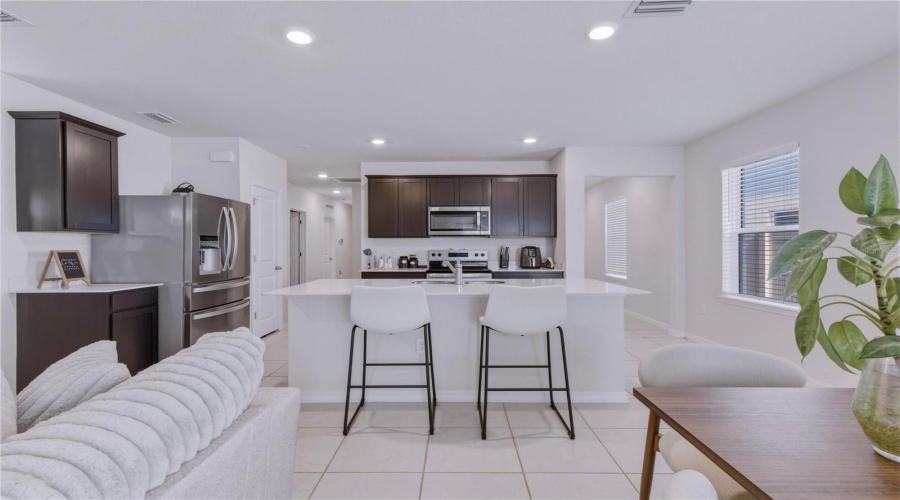 DAVENPORT, Florida 33837, 4 Bedrooms Bedrooms, ,2 BathroomsBathrooms,Residential,For Sale,WEAVER,0,MFRO6405059