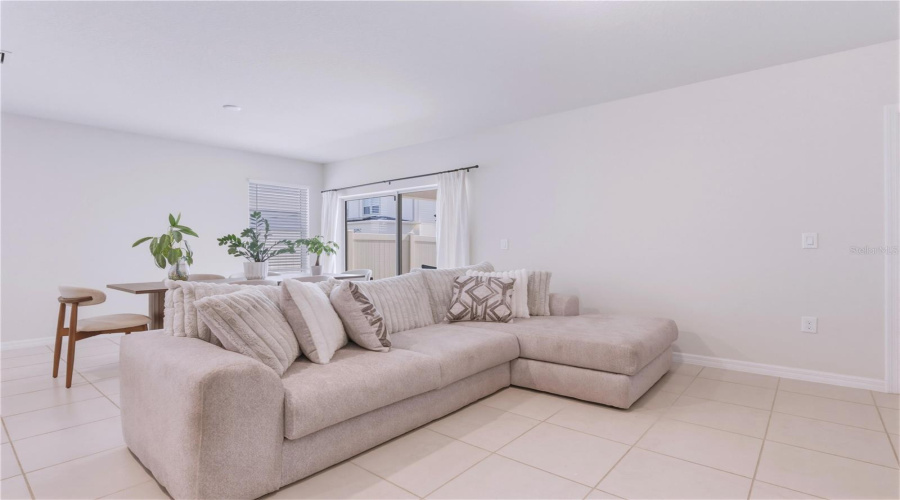 DAVENPORT, Florida 33837, 4 Bedrooms Bedrooms, ,2 BathroomsBathrooms,Residential,For Sale,WEAVER,0,MFRO6405059