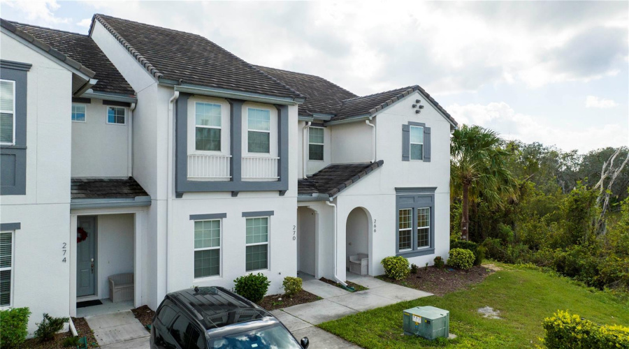 DAVENPORT, Florida 33896, 5 Bedrooms Bedrooms, ,4 BathroomsBathrooms,Residential,For Sale,CAPTIVA,0,MFRO6348209