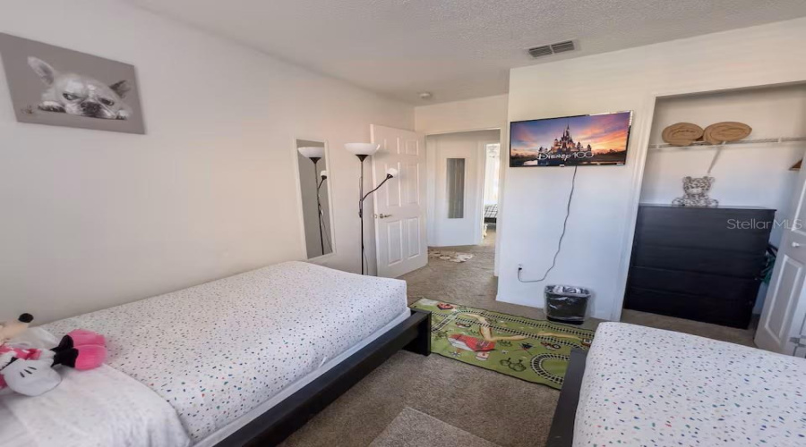 KISSIMMEE, Florida 34746, 3 Bedrooms Bedrooms, ,2 BathroomsBathrooms,Residential,For Sale,PARK TERRACE,0,MFRO6403973