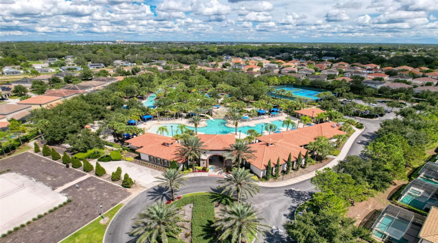 DAVENPORT, Florida 33837, 6 Bedrooms Bedrooms, ,5 BathroomsBathrooms,Residential,For Sale,OAKMOSS,0,MFRO6367564