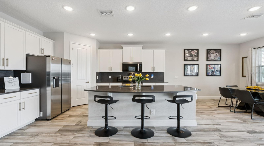 KISSIMMEE, Florida 34747, 4 Bedrooms Bedrooms, ,3 BathroomsBathrooms,Residential,For Sale,SOUTHFIELD,0,MFRO6404639