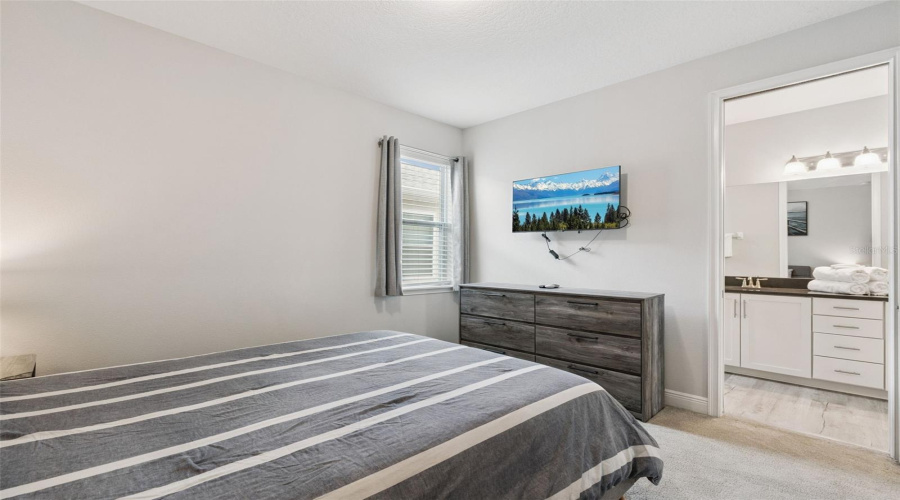 KISSIMMEE, Florida 34747, 4 Bedrooms Bedrooms, ,3 BathroomsBathrooms,Residential,For Sale,SOUTHFIELD,0,MFRO6404639