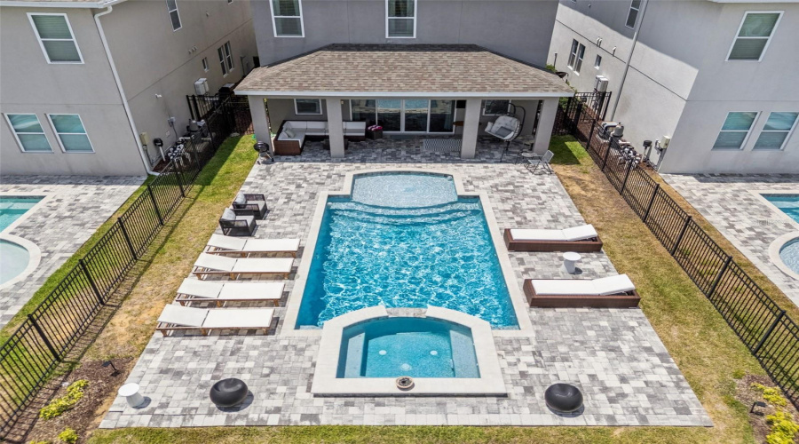 KISSIMMEE, Florida 34747, 4 Bedrooms Bedrooms, ,3 BathroomsBathrooms,Residential,For Sale,SOUTHFIELD,0,MFRO6404639
