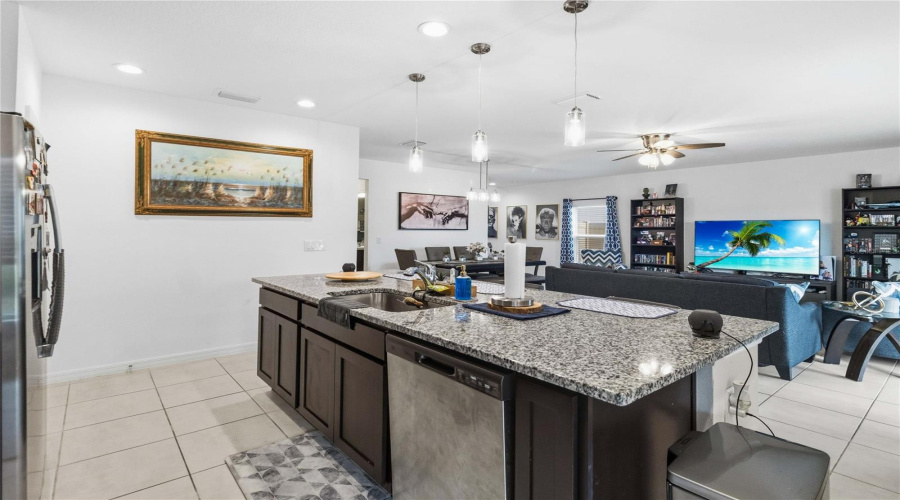 DAVENPORT, Florida 33837, 4 Bedrooms Bedrooms, ,2 BathroomsBathrooms,Residential,For Sale,ISLAND SLOUGH,0,MFRS5149192