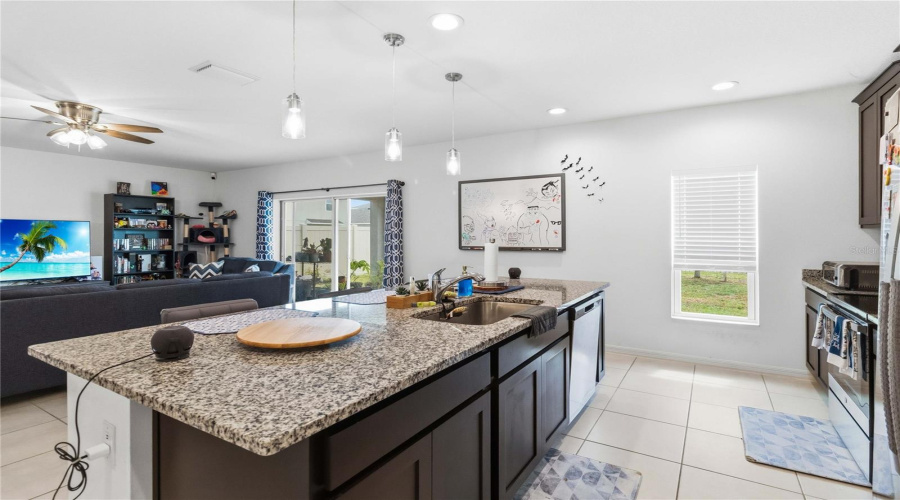 DAVENPORT, Florida 33837, 4 Bedrooms Bedrooms, ,2 BathroomsBathrooms,Residential,For Sale,ISLAND SLOUGH,0,MFRS5149192