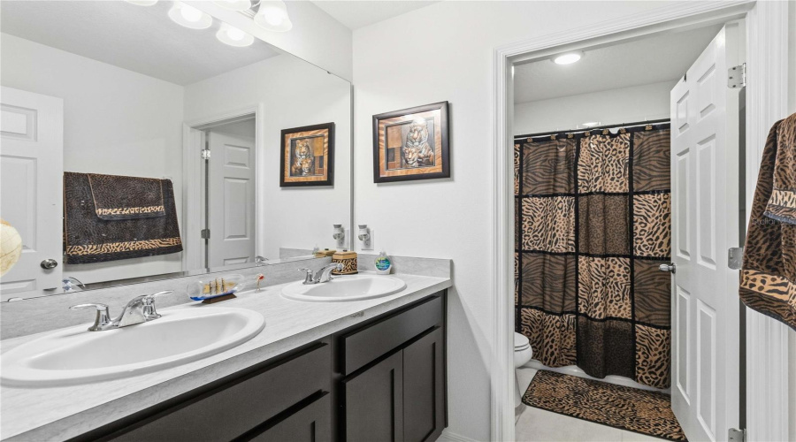 DAVENPORT, Florida 33837, 4 Bedrooms Bedrooms, ,2 BathroomsBathrooms,Residential,For Sale,ISLAND SLOUGH,0,MFRS5149192