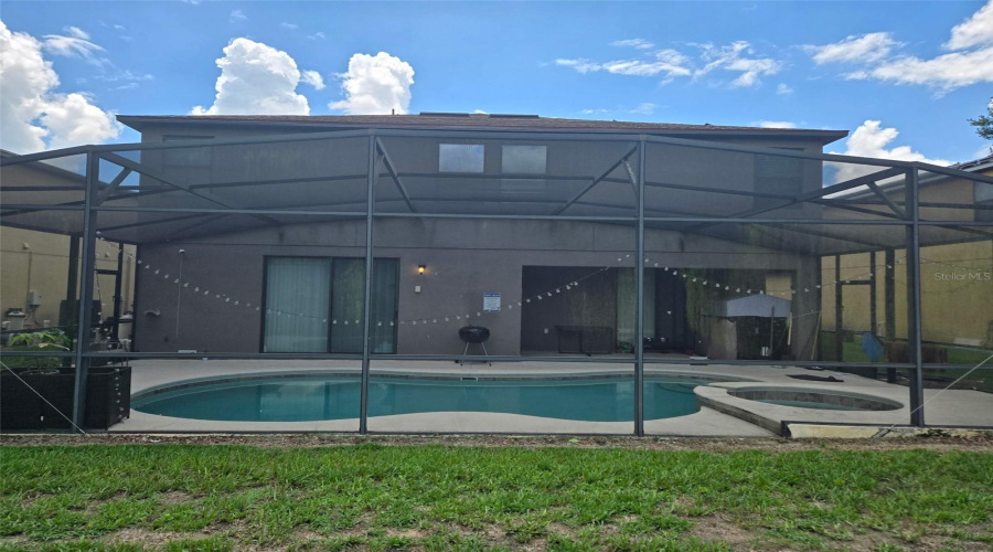 DAVENPORT, Florida 33896, 6 Bedrooms Bedrooms, ,4 BathroomsBathrooms,Residential,For Sale,CYPRESS POINTE,0,MFRO6405540