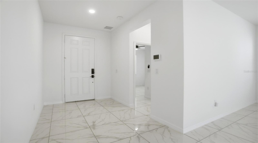 DAVENPORT, Florida 33896, 6 Bedrooms Bedrooms, ,4 BathroomsBathrooms,Residential,For Sale,AUGUSTUS,0,MFRS5149396