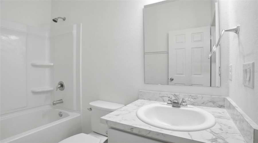 DAVENPORT, Florida 33896, 6 Bedrooms Bedrooms, ,4 BathroomsBathrooms,Residential,For Sale,AUGUSTUS,0,MFRS5149396