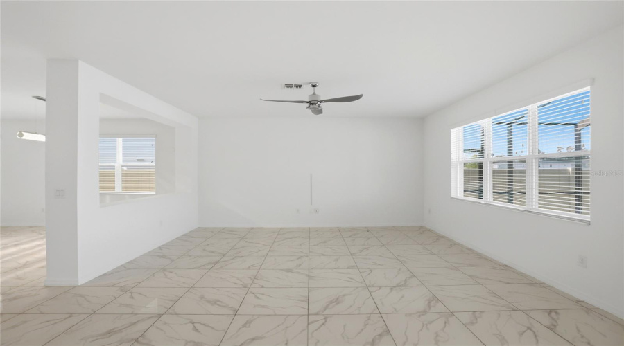 DAVENPORT, Florida 33896, 6 Bedrooms Bedrooms, ,4 BathroomsBathrooms,Residential,For Sale,AUGUSTUS,0,MFRS5149396