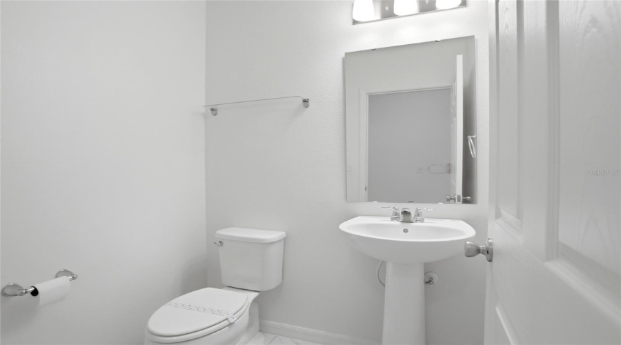 DAVENPORT, Florida 33896, 6 Bedrooms Bedrooms, ,4 BathroomsBathrooms,Residential,For Sale,AUGUSTUS,0,MFRS5149396
