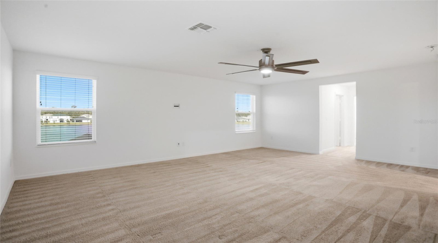 DAVENPORT, Florida 33896, 6 Bedrooms Bedrooms, ,4 BathroomsBathrooms,Residential,For Sale,AUGUSTUS,0,MFRS5149396