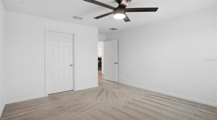 DAVENPORT, Florida 33896, 6 Bedrooms Bedrooms, ,4 BathroomsBathrooms,Residential,For Sale,AUGUSTUS,0,MFRS5149396