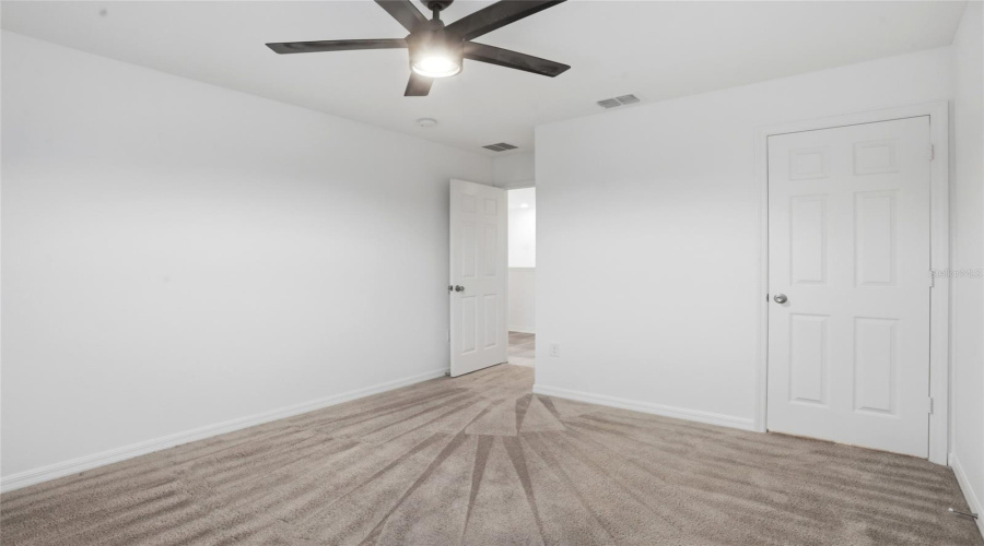 DAVENPORT, Florida 33896, 6 Bedrooms Bedrooms, ,4 BathroomsBathrooms,Residential,For Sale,AUGUSTUS,0,MFRS5149396