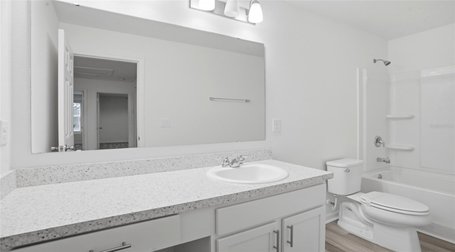 DAVENPORT, Florida 33896, 6 Bedrooms Bedrooms, ,4 BathroomsBathrooms,Residential,For Sale,AUGUSTUS,0,MFRS5149396