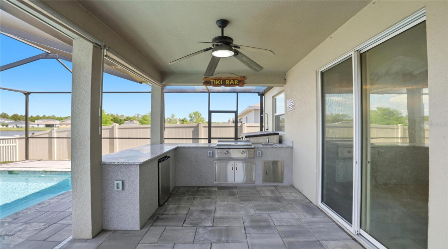 DAVENPORT, Florida 33896, 6 Bedrooms Bedrooms, ,4 BathroomsBathrooms,Residential,For Sale,AUGUSTUS,0,MFRS5149396