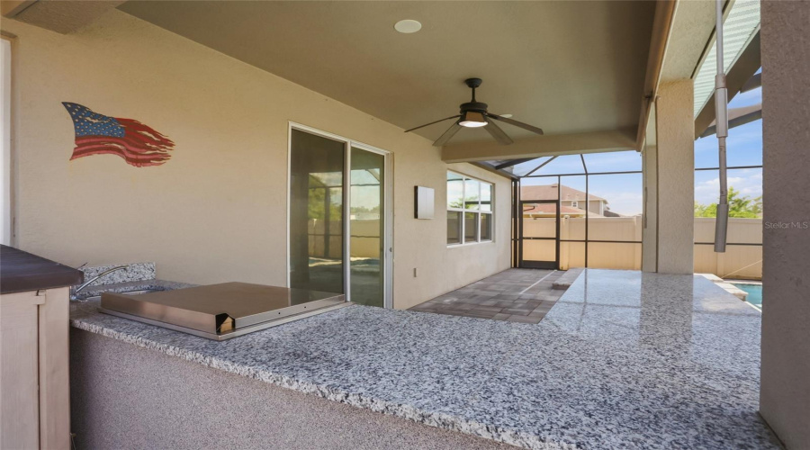 DAVENPORT, Florida 33896, 6 Bedrooms Bedrooms, ,4 BathroomsBathrooms,Residential,For Sale,AUGUSTUS,0,MFRS5149396