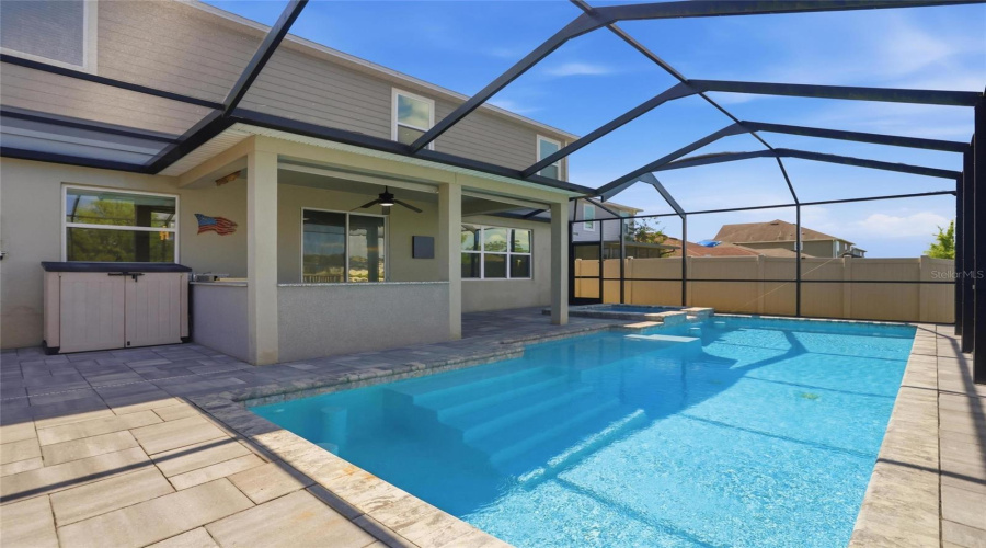 DAVENPORT, Florida 33896, 6 Bedrooms Bedrooms, ,4 BathroomsBathrooms,Residential,For Sale,AUGUSTUS,0,MFRS5149396