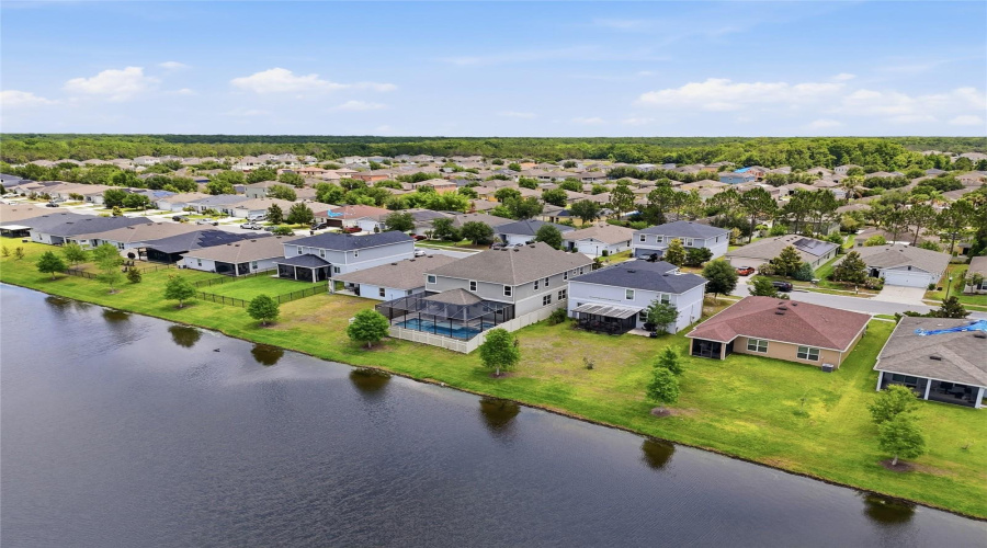 DAVENPORT, Florida 33896, 6 Bedrooms Bedrooms, ,4 BathroomsBathrooms,Residential,For Sale,AUGUSTUS,0,MFRS5149396