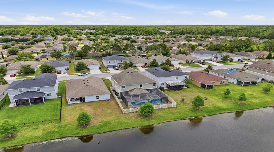 DAVENPORT, Florida 33896, 6 Bedrooms Bedrooms, ,4 BathroomsBathrooms,Residential,For Sale,AUGUSTUS,0,MFRS5149396