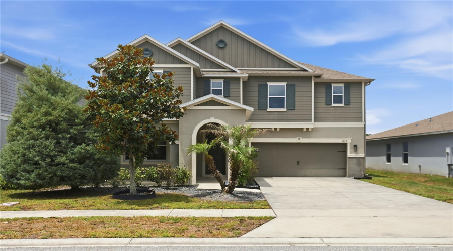 DAVENPORT, Florida 33896, 6 Bedrooms Bedrooms, ,4 BathroomsBathrooms,Residential,For Sale,AUGUSTUS,0,MFRS5149396