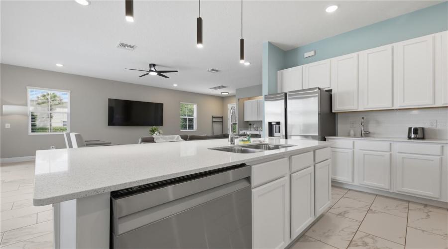 REUNION, Florida 34747, 5 Bedrooms Bedrooms, ,5 BathroomsBathrooms,Residential,For Sale,REUNION,0,MFRO6405283