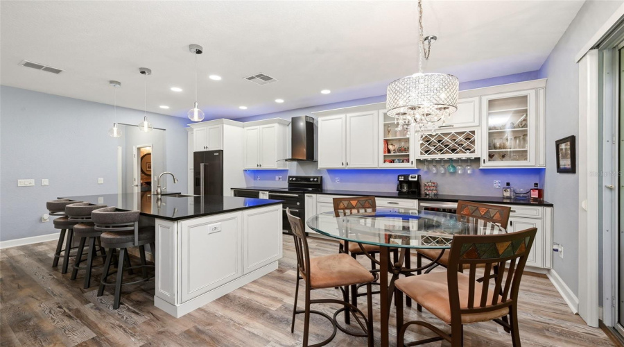 DAVENPORT, Florida 33896, 3 Bedrooms Bedrooms, ,2 BathroomsBathrooms,Residential,For Sale,RIVERDALE,0,MFRS5149344
