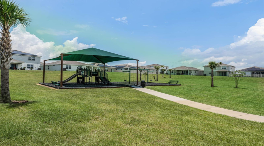DAVENPORT, Florida 33837, 5 Bedrooms Bedrooms, ,3 BathroomsBathrooms,Residential,For Sale,BUCKEYE RD,0,MFRO6405180