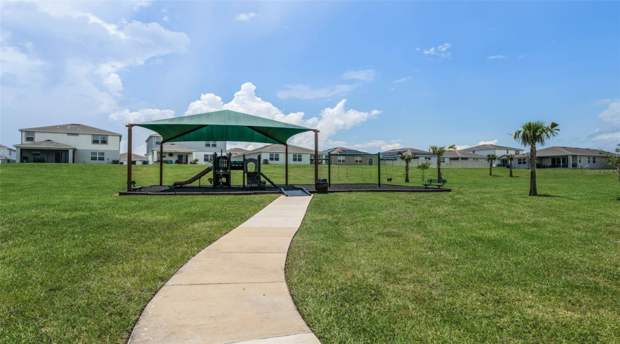 DAVENPORT, Florida 33837, 5 Bedrooms Bedrooms, ,3 BathroomsBathrooms,Residential,For Sale,BUCKEYE RD,0,MFRO6405180