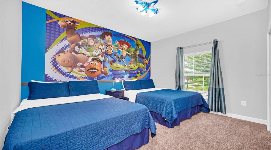 DAVENPORT, Florida 33896, 5 Bedrooms Bedrooms, ,4 BathroomsBathrooms,Residential,For Sale,DOGLEG,0,MFRS5149379