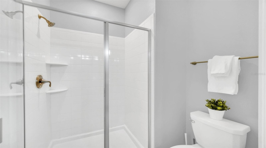 DAVENPORT, Florida 33896, 5 Bedrooms Bedrooms, ,4 BathroomsBathrooms,Residential,For Sale,DOGLEG,0,MFRS5149379