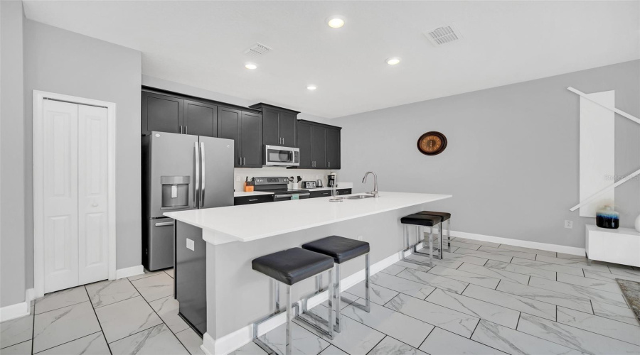 DAVENPORT, Florida 33896, 4 Bedrooms Bedrooms, ,3 BathroomsBathrooms,Residential,For Sale,PLUNKER,0,MFRS5149378